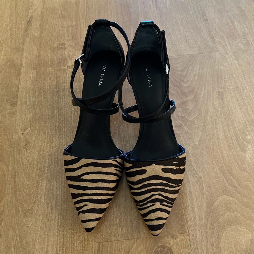 Via Spiga Pony Hair Tiger Print Classy Sandals 8
